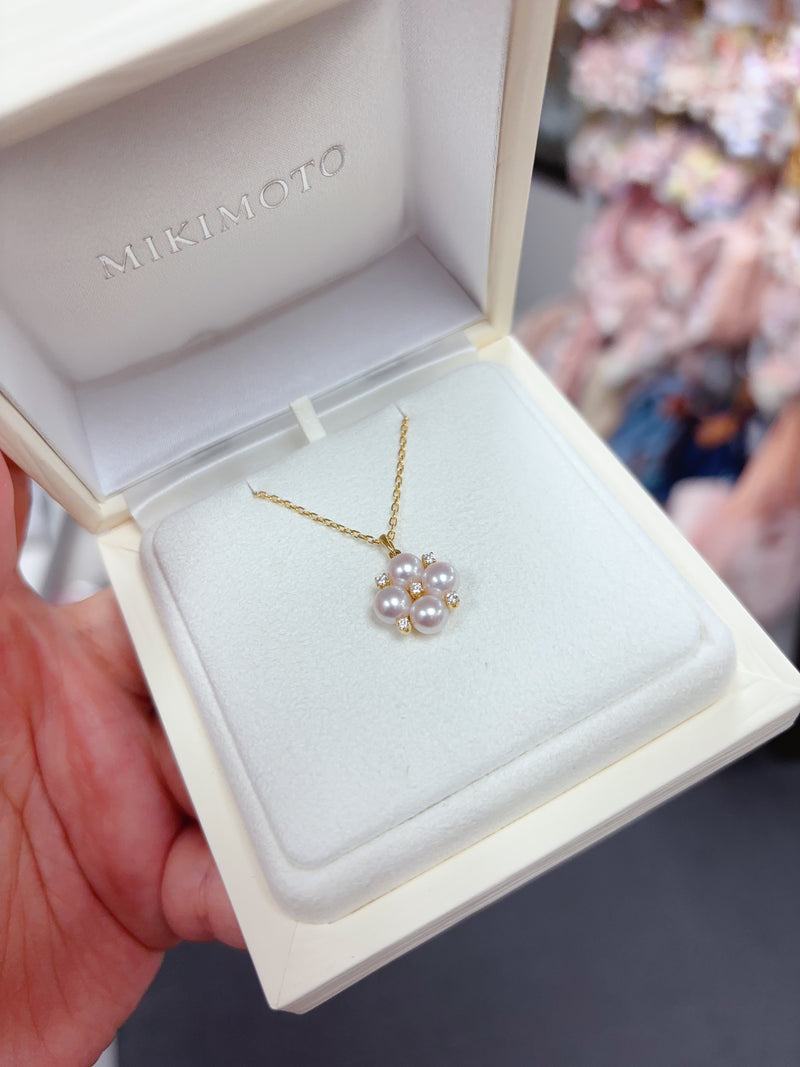 日本 mikimoto 四叶草项链 q2级别 长度42cm 不可调节 5.25mm点位 钻石0.007ct 18k金链 淡淡粉色